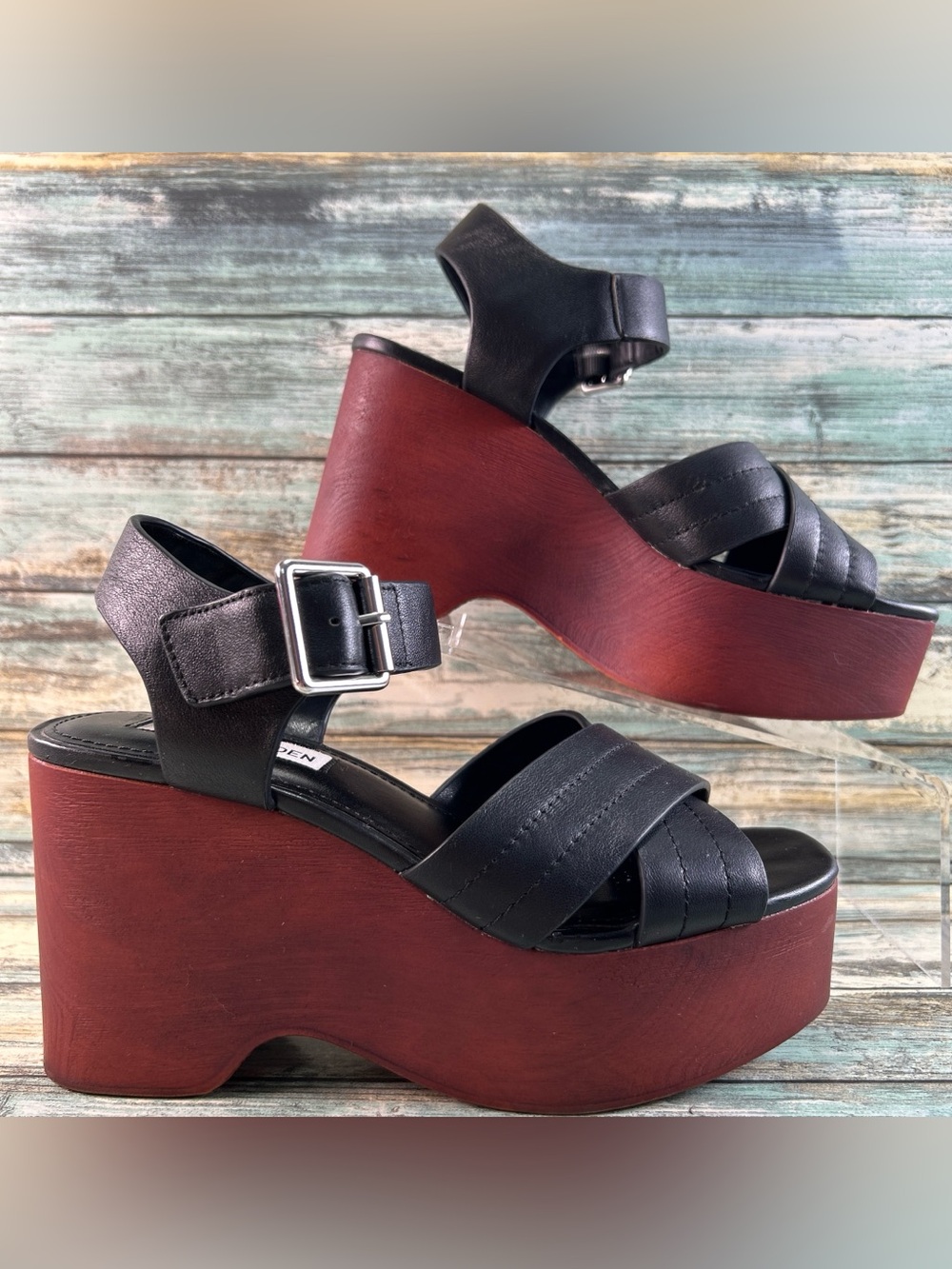 Steve Madden Thriving Platform Sandals Womens Size 6M Black Leather Buckle Strap